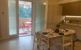 Le Noir appartment