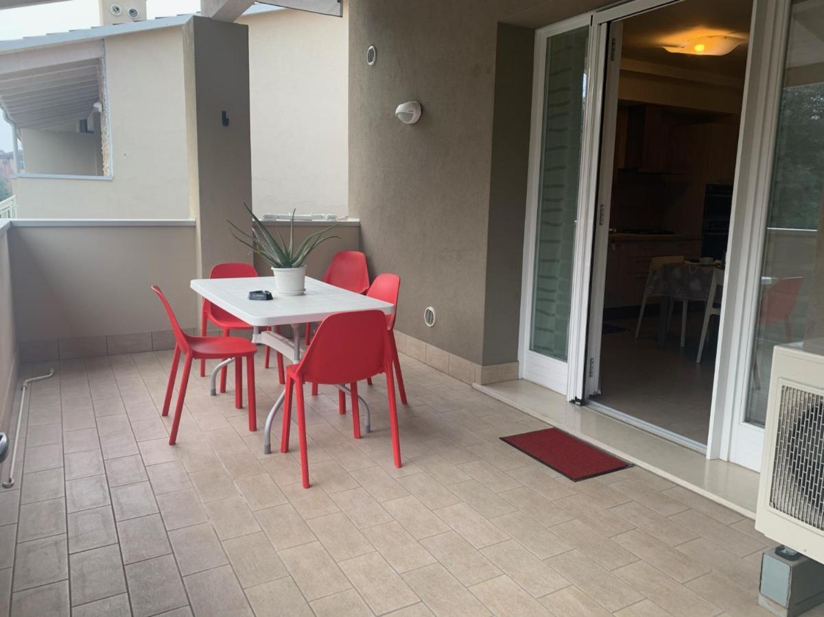 Le Noir appartment Peschiera del Garda Extérieur photo