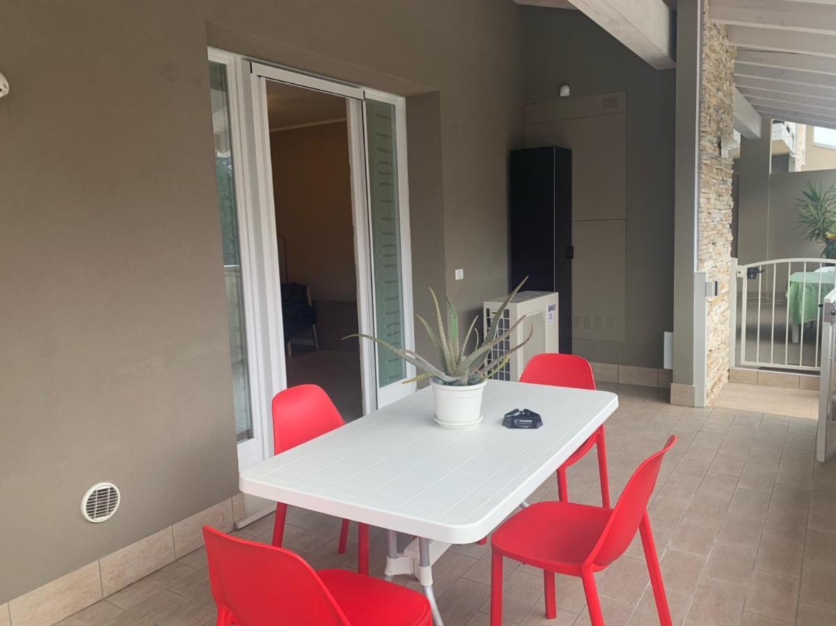 Le Noir appartment Peschiera del Garda Extérieur photo