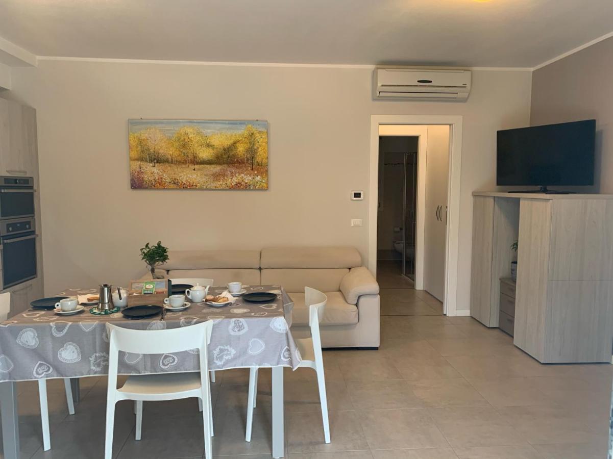 Le Noir appartment Peschiera del Garda Extérieur photo