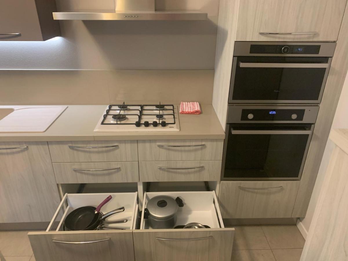 Le Noir appartment Peschiera del Garda Extérieur photo