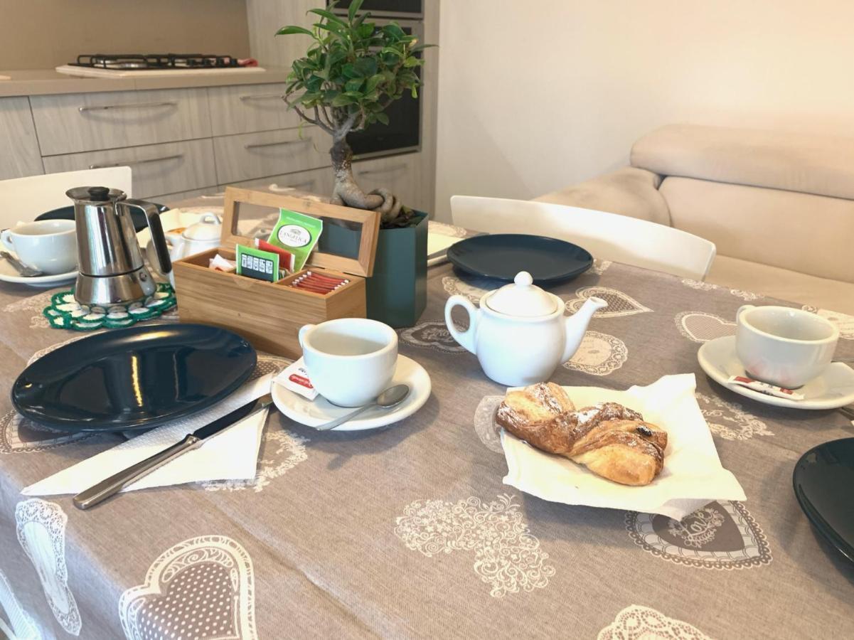 Le Noir appartment Peschiera del Garda Extérieur photo