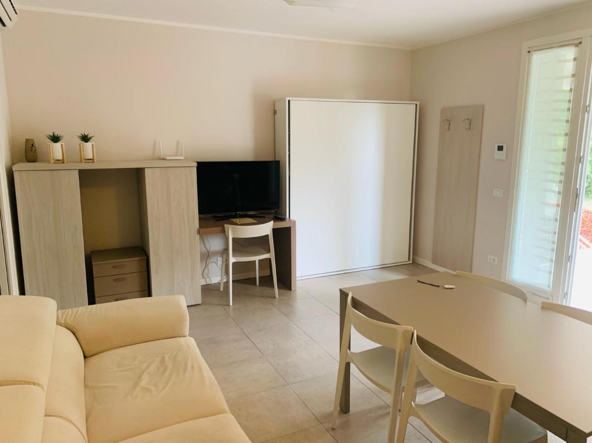 Le Noir appartment Peschiera del Garda Extérieur photo